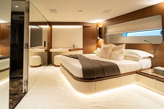 X90 FAST - brand new - never used 31 X90 Fast VIP cabin