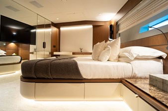 X90 FAST - brand new - never used 32 X90 Fast VIP Cabin