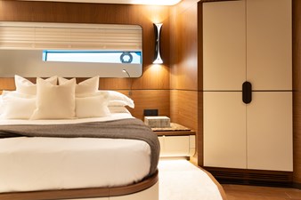 X90 FAST - brand new - never used 30 X90 Fast VIP Cabin