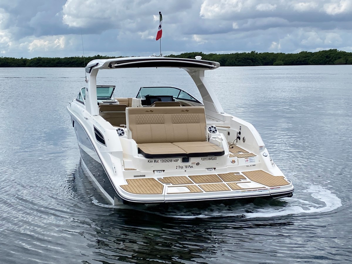 Sea Ray 350 SLX Generation 2 SLX