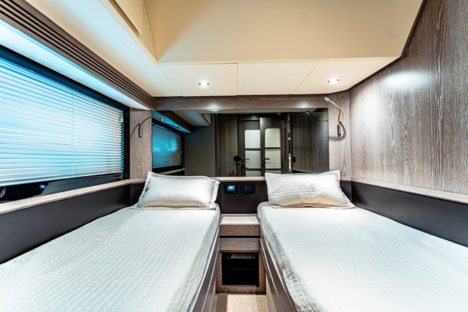 Azimut Magellano 66 Twin Cabin