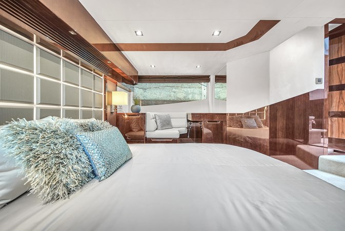 9101351_20231025124743593_1_XLARGE