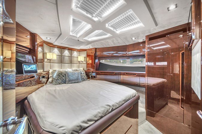 9101351_20231025124851004_1_XLARGE