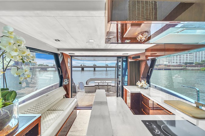 9101351_20231025125108928_1_XLARGE