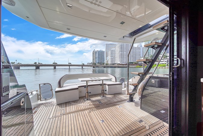 9101351_20231025125129736_1_XLARGE