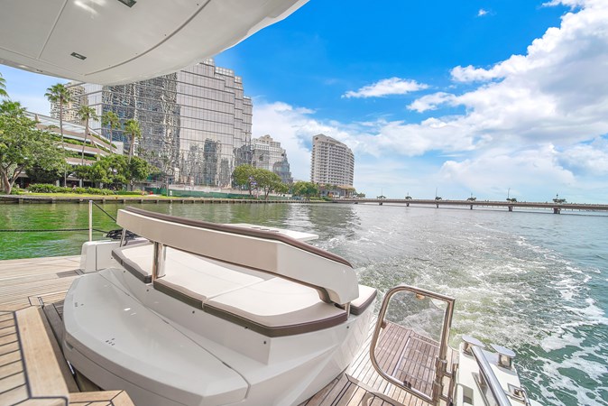 9101351_20231025125418585_1_XLARGE