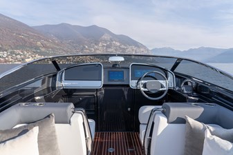 27 ISEO SUPER 2026 RIVA YACHT 27 ISEO Cruising Yacht Yacht MLS #398793 11