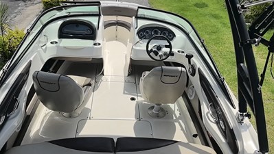 2013 SeaRay 205 Sport @ Tequesquitengo 12 