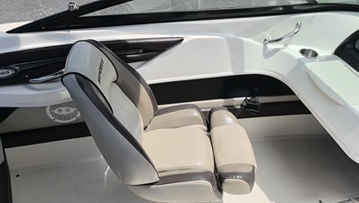 2013 SeaRay 205 Sport @ Tequesquitengo 14 