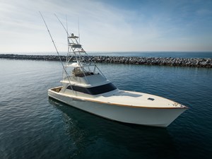 J&B 38 Exterior 