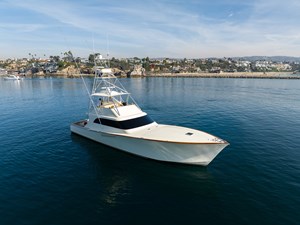 J&B 39 Exterior 