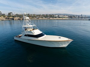 J&B 40 Exterior 3