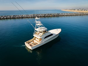 J&B 43 Exterior 