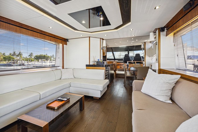 14_2014 73ft  Sunseeker Manhattan GRAMERCY 28