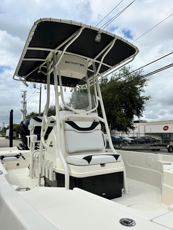 9102475_20231024163849676_1_XLARGE