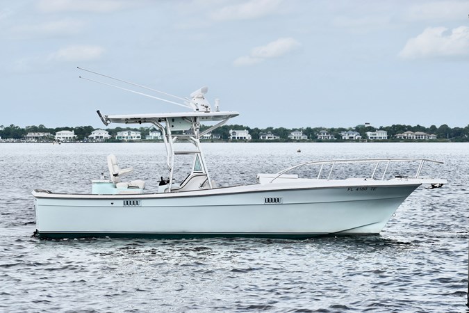 2009 Bimini 24 Center Console