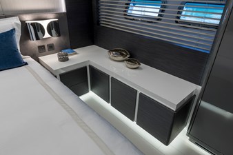 Mangusta Maxi Open 110#5 - NANA I - carefully used 34 LD_guest area_170920_0041