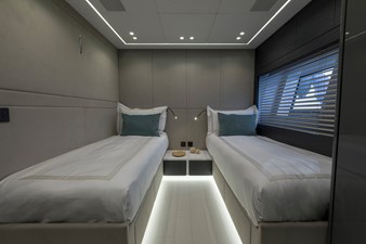 Mangusta Maxi Open 110#5 - NANA I - carefully used 39 LD_guest area_170920_0068