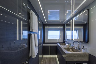 Mangusta Maxi Open 110#5 - NANA I - carefully used 51 LD_owners_bath_180920_0282