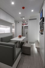 Mangusta Maxi Open 110#5 - NANA I - carefully used 63 LD_galley & dinette_170920_0023