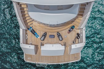 TANZANITE 23 TANZANITE 145' Westship 2004/2023 - Cockpit 