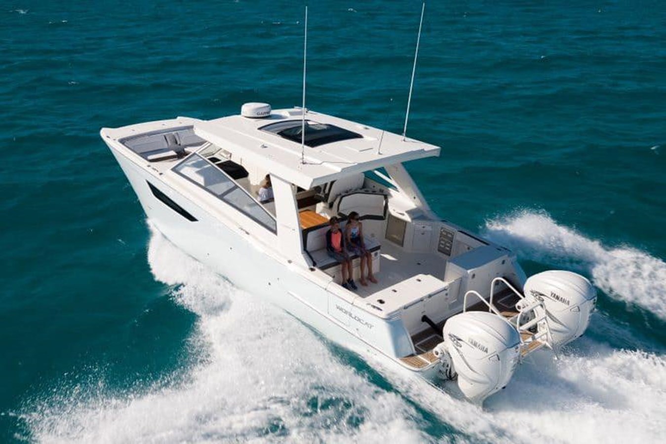 WORLD CAT 400 Yacht for Sale is a 40' World Cat Boats