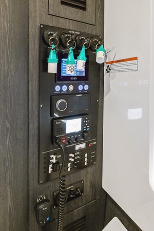 9181220_20240104072109464_1_XLARGE