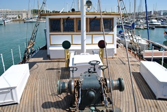 Tilikum Delta 1 Foredeck