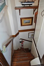 Tilikum Delta 16 Accommodations Stairway
