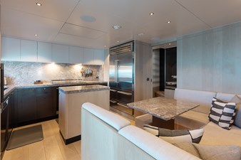 UNTETHERED 3 2021 Horizon FD110 (UNTETHERED) Galley