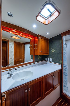 58_hunley_sullivan_will_rise_guest_head_1