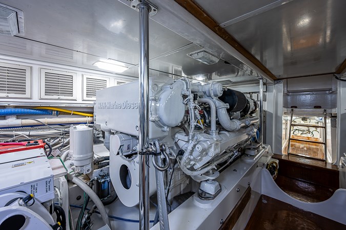 58_hunley_sullivan_will_rise_engine_room_3