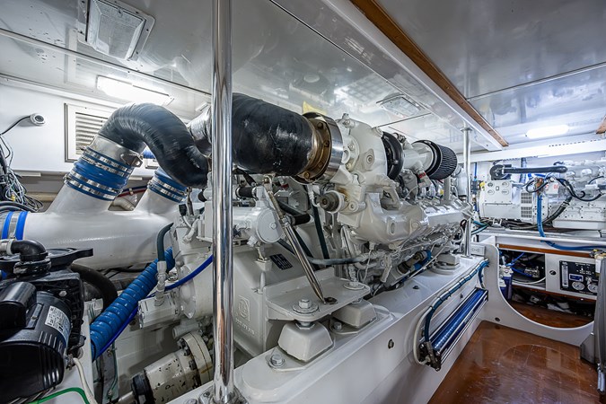 58_hunley_sullivan_will_rise_engine_room_12