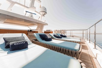 Exinity  10 11. Sundeck