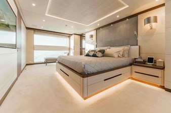 Exinity  26 27. Master Cabin