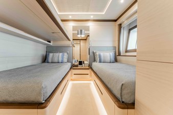 Exinity  36 37. Twin Pullman