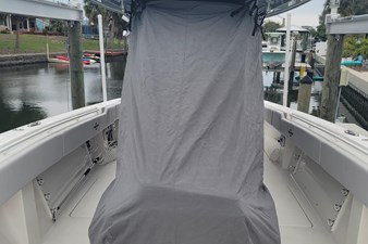 38' Fountain 38 Center Console 13 