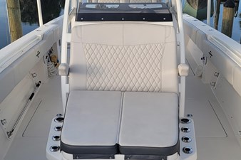 38' Fountain 38 Center Console 14 