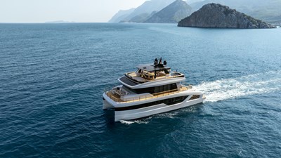 2024 Lazzara LPC 300 35 DJI_0229