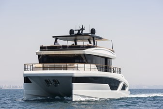 2024 Lazzara LPC 300 46 2026 Lazzara LPC300-BOW RUNNING