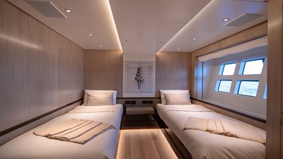 OCEANIC 143 19 Guest Ensuite (4) - OCEANIC 143' Canados 2023