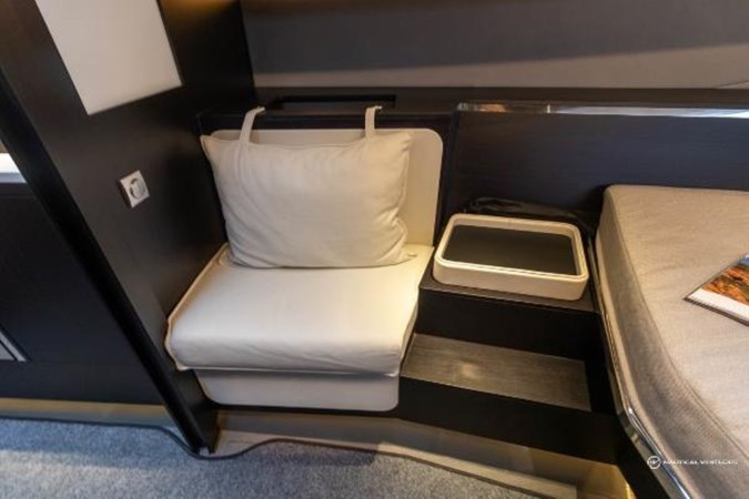 8524776_20230113080025671_1_LARGE (Medium)