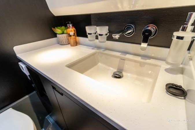 8524776_20230113080042689_1_LARGE (Medium)