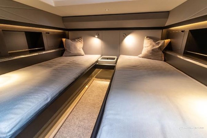 8524776_20230113080051724_1_LARGE (Medium)