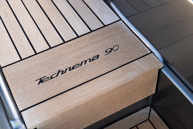 9206606_20240124131438568_1_XLARGE