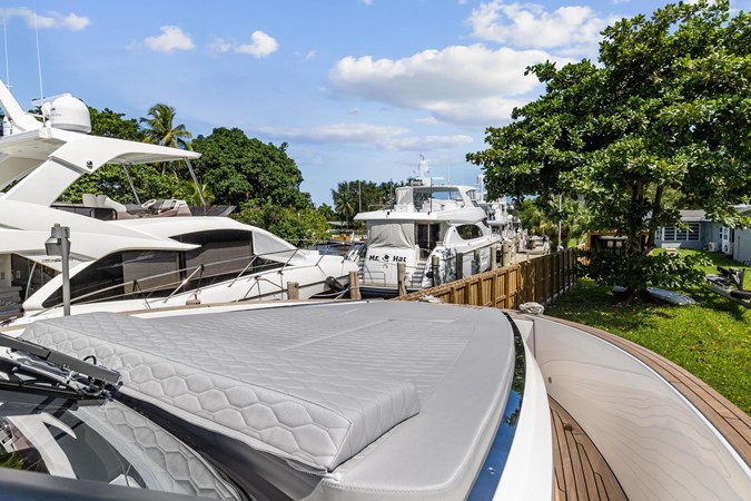 11_2023 37ft Astondoa 377 Coupe Outboard