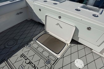 2003 SeaCraft SC32 Master Angler 18 