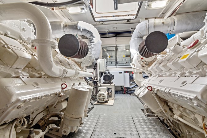 29_2009 68ft Azimut 68S