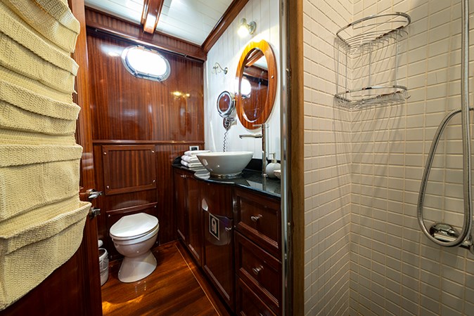 Queen of Datca Double Cabin Bathroom 01