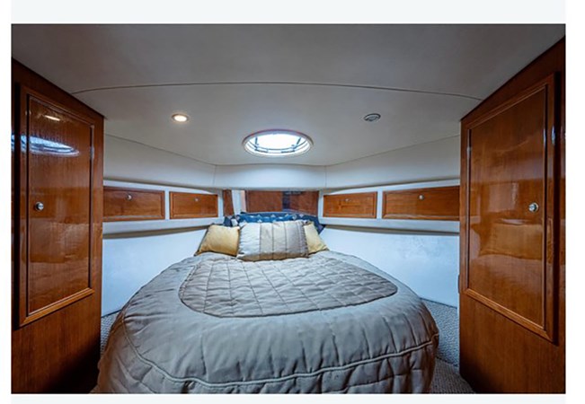 11_2004 42ft Riviera 42 Convertible